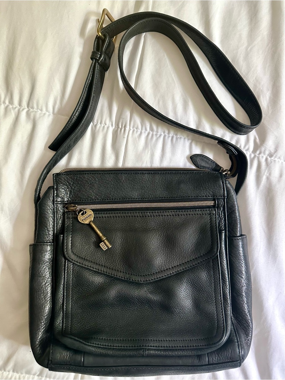 Vintage Fossil 75082 Genuine Black Pebbled Leather Crossbody or Shoulder Bag
